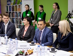 В Благовещенске работают эксперты президентской платформы «Россия — страна возможностей»