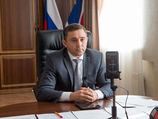 Опубликованы ответы на вопросы с прямого эфира мэра города Олега Имамеева  