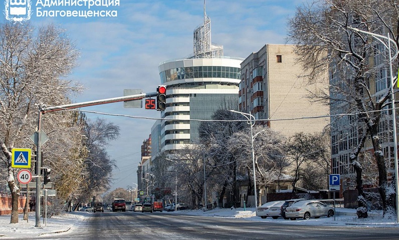 Мэр Благовещенска Олег Имамеев подчеркнул необходимость планомерного усиления контроля за растущим потоком транспорта на дорогах города 