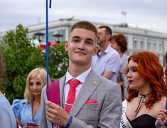 В Благовещенске отгремел выпускной