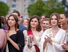 В Благовещенске отгремел выпускной