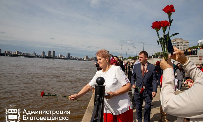 В Благовещенске торжественно отметили 80-летие окончания Второй мировой войны
