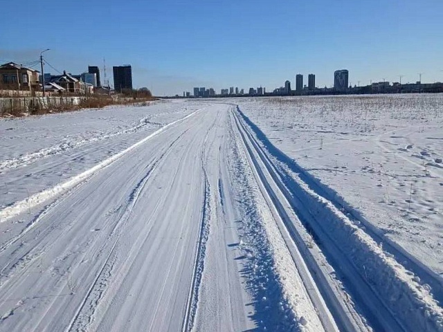 Лыжную трассу на набережной Благовещенска расчистили и подготовили к выходным