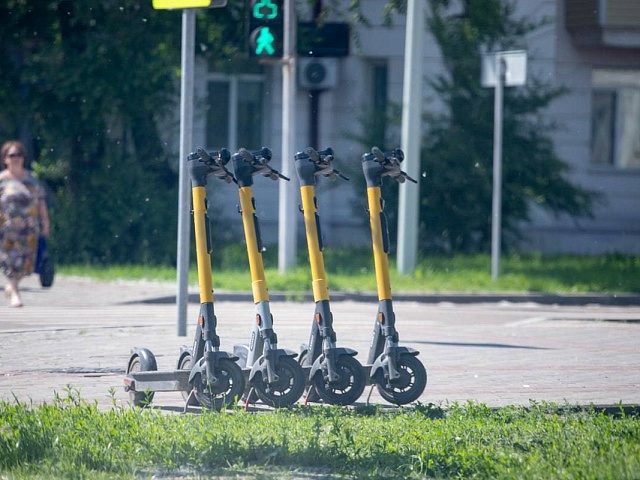 Электросамокатчики понесут административную ответственность за нарушение правил передвижения в общественных местах
