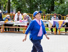 Мэр города Олег Имамеев поприветствовал старшее поколение на празднике в Горпарке