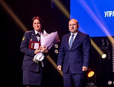 Заместитель мэра Благовещенска поздравил судебных приставов со 160-летием ведомства