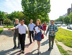 Мэр Благовещенска Олег Имамеев провел рабочее совещание по благоустройству сквера Приемыхова