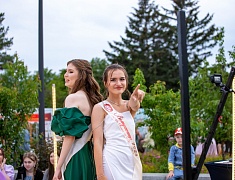 В Благовещенске отгремел выпускной