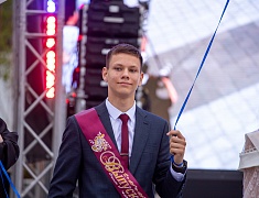 В Благовещенске отгремел выпускной