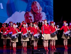 В Общественно-культурном центре Благовещенска прошел праздничный концерт, посвященный Дню защитника Отечества