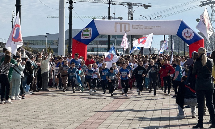 Благовещенск принял главный спортивный праздник осени. На различные дистанции «Кросса нации» вышли больше трех тысяч участников 