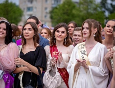 В Благовещенске отгремел выпускной