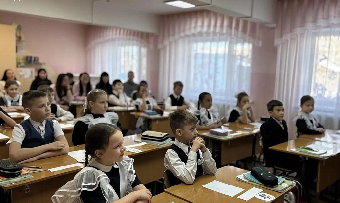 Заместители мэра проведут «15-минутки» в школах Благовещенска