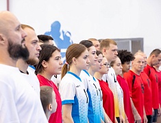 В Благовещенске впервые прошел турнир по волейболу сидя