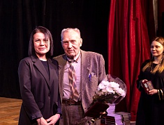 В Благовещенске наградили юбилейными медалями БАМа