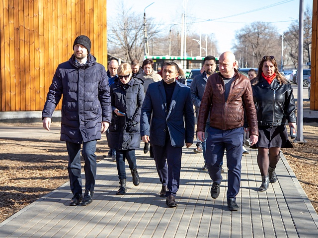 Мэр Благовещенска Олег Имамеев оценил готовность парков к открытию сезона