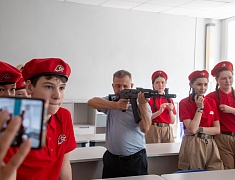 Школы Благовещенска принимают якутских юнармейцев