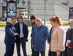 Мэр города Олег Имамеев провёл рабочее совещание по техническим вопросам подготовки главной площадки ВЭФ – Общественно-культурного центра