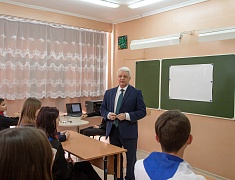 К проекту «Киноуроки в школах России» продолжают присоединяться благовещенские школы